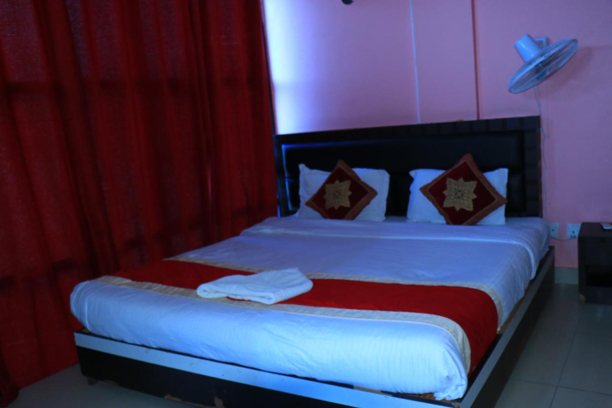 Hotel Megha Heritage Surkhet المظهر الخارجي الصورة